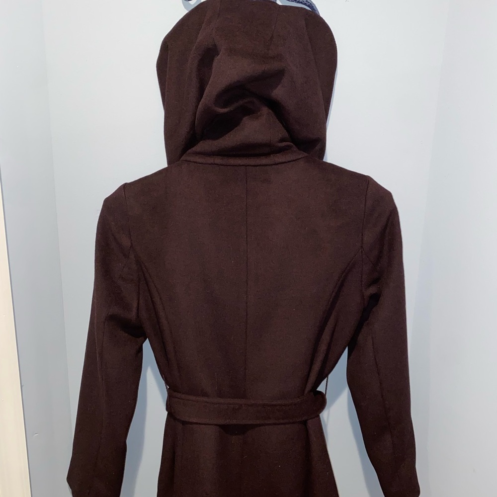 Cole Haan NWTO Wool blend Eggplant coat with Oversized hood & elegant belt. - Picture 11 of 16